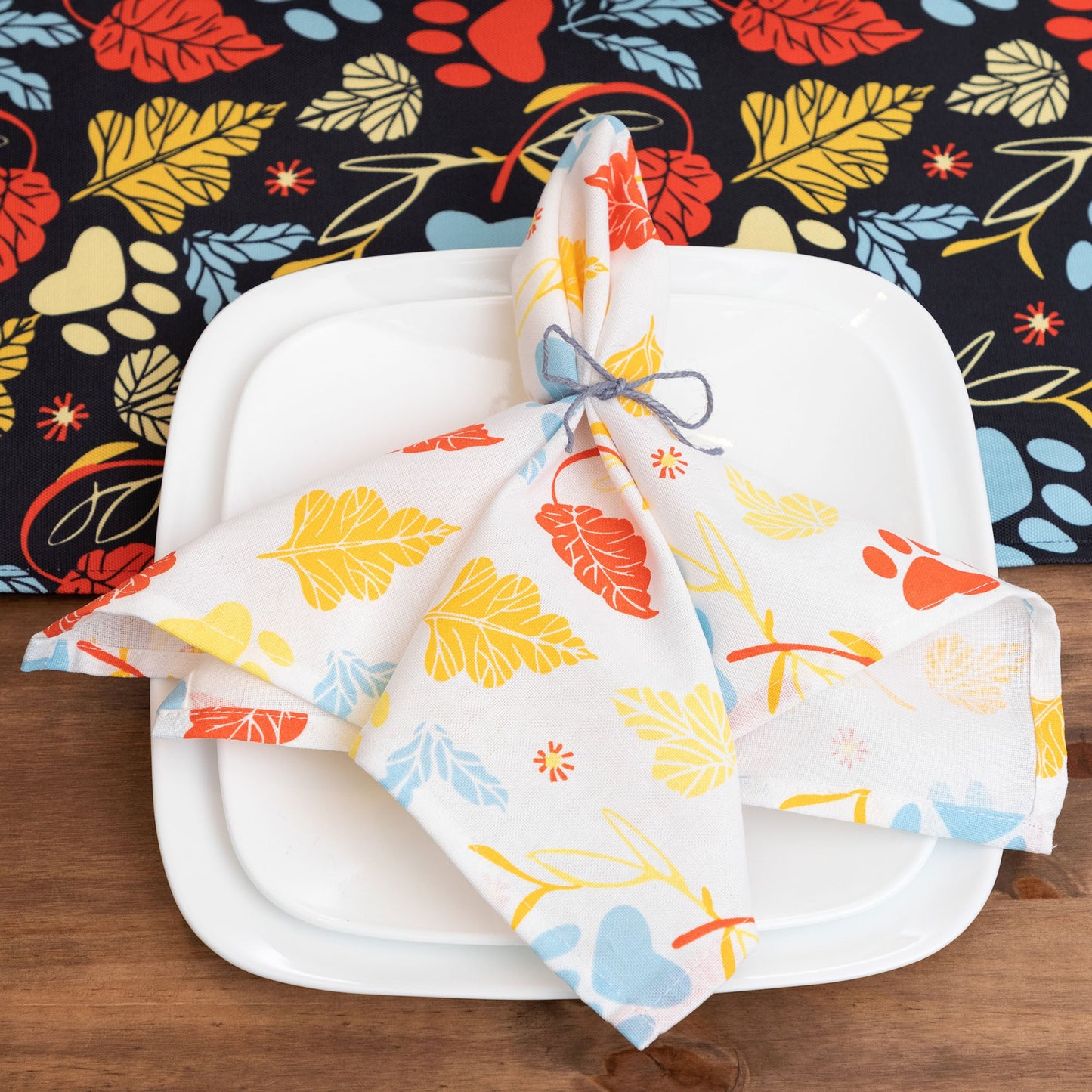 Harvest Paws Table Linens