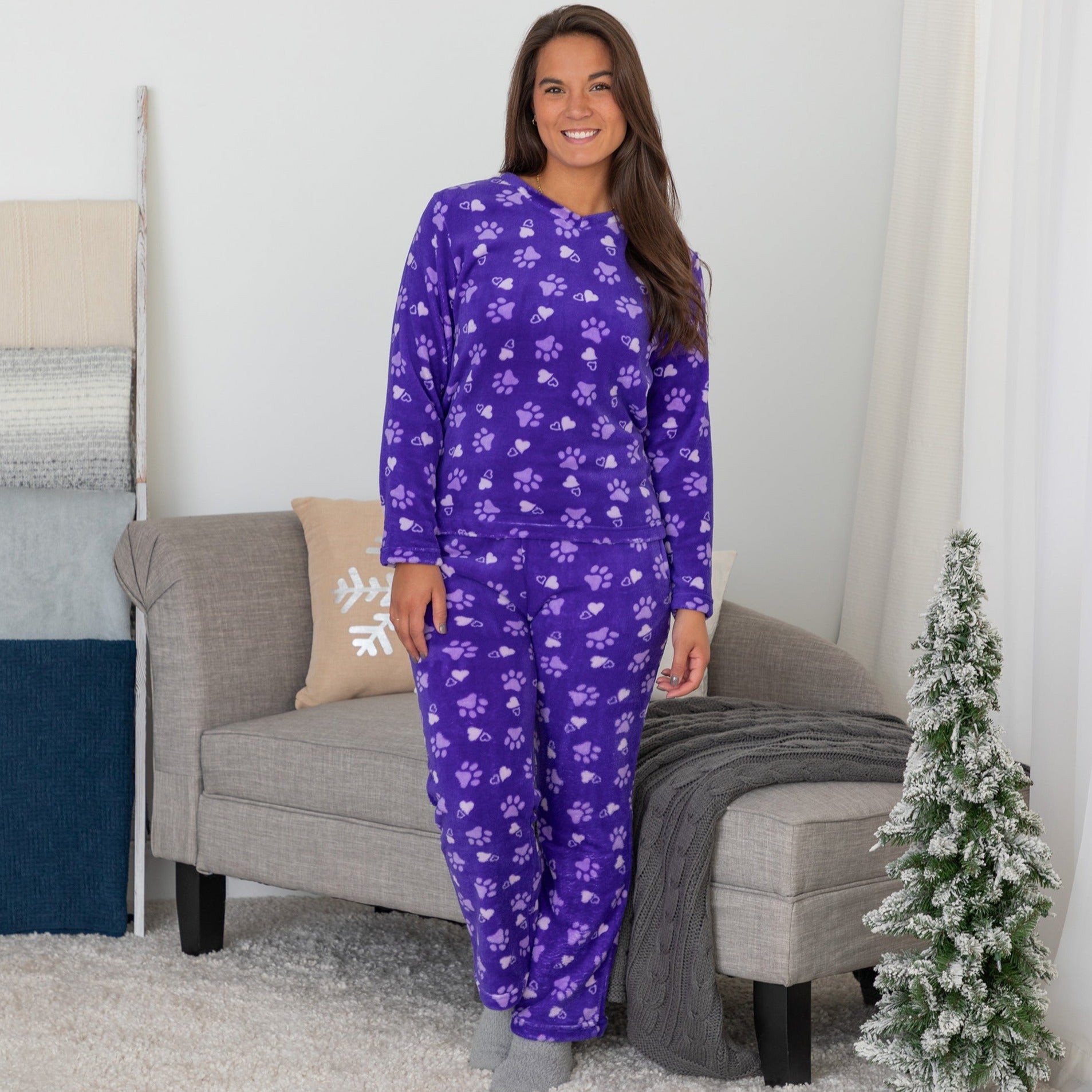 Super Cozy&trade; Paw Print Pajama Set